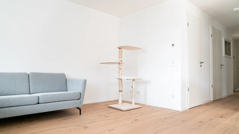 PURE 3 – Kratzbaum XXL aus Birke mit Naturstamm (3 Ebenen)