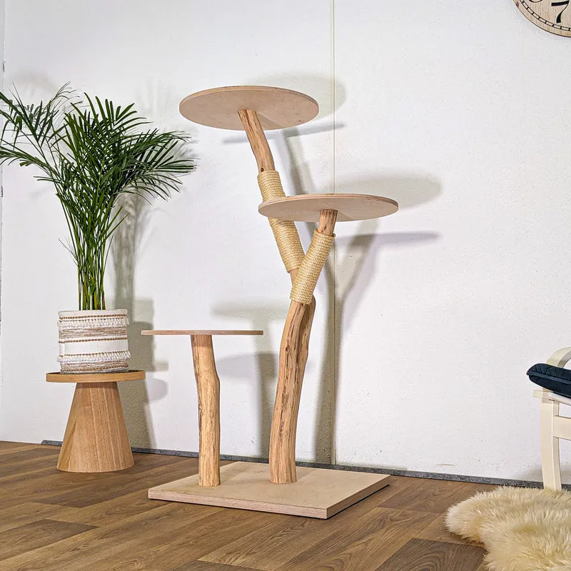 Naturkratzbaum 4526 Kratzbaum Natur Holz Design 135 cm hoch Katzenbaum