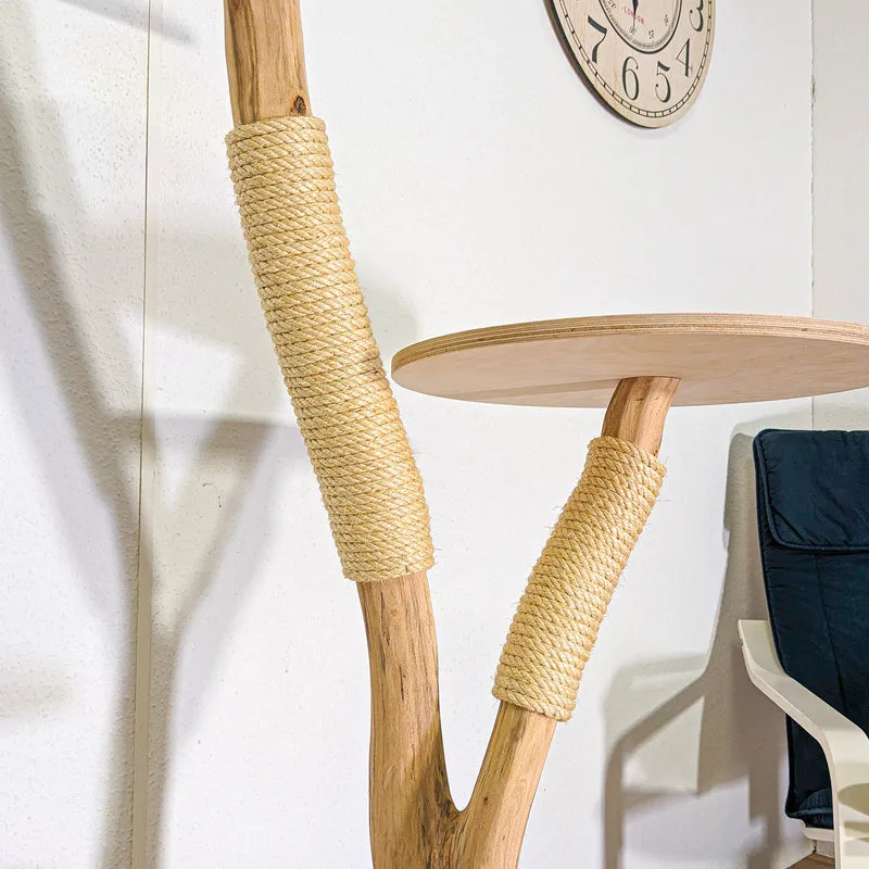 Naturkratzbaum 4526 Kratzbaum Natur Holz Design 135 cm hoch Katzenbaum