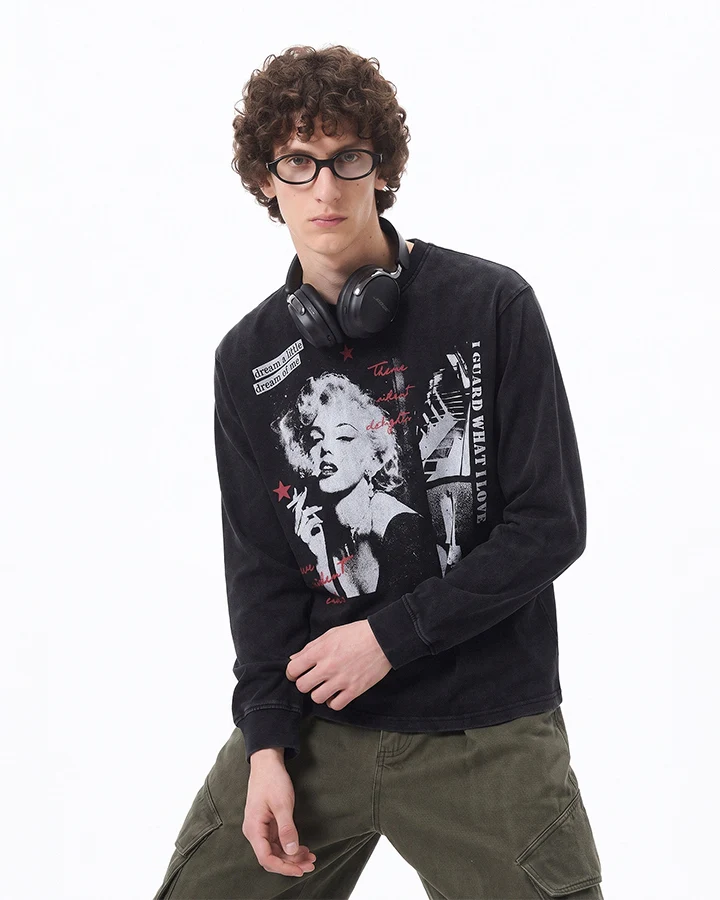 KIIKIO Vintage Portrait Graphic Washed Long Sleeve Tee