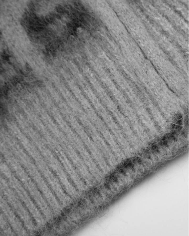 KIIKIO Vintage Shadow Graphic Zip-Up Knit Sweater