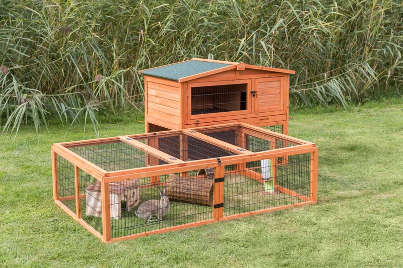 Kleintierstall mit Freilaufgehege