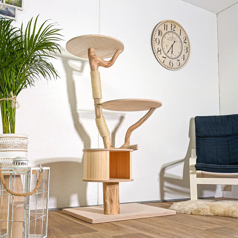 RESERVIERT - Naturkratzbaum 4438 Kratzbaum Natur Holz Design 143 cm hoch Katzenbaum