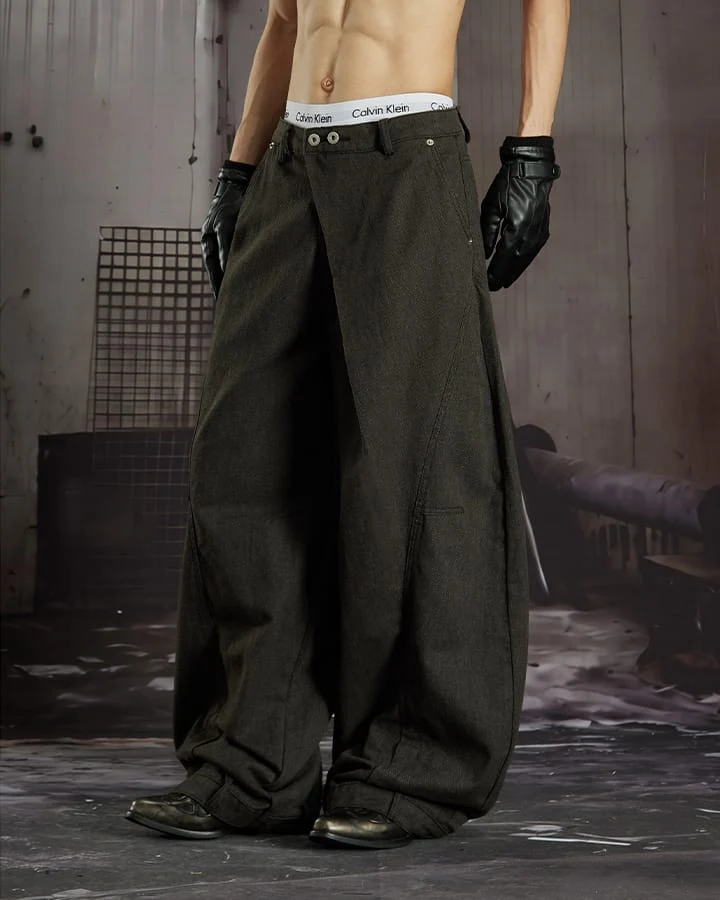 KIIKIO Utility Washed Pleated Curve Jeans