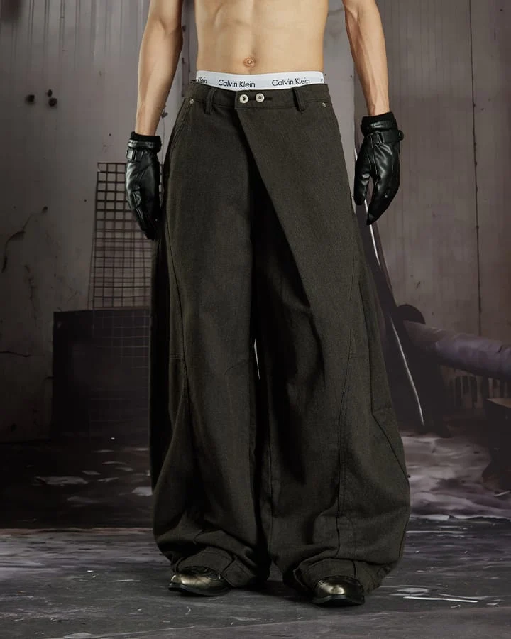 KIIKIO Utility Washed Pleated Curve Jeans