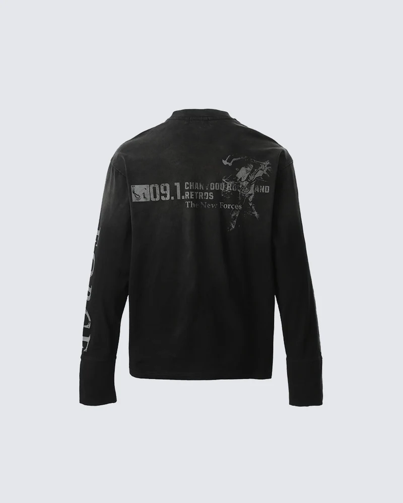 KIIKIO American Vintage-Style Distressed Long-Sleeve T-Shirt