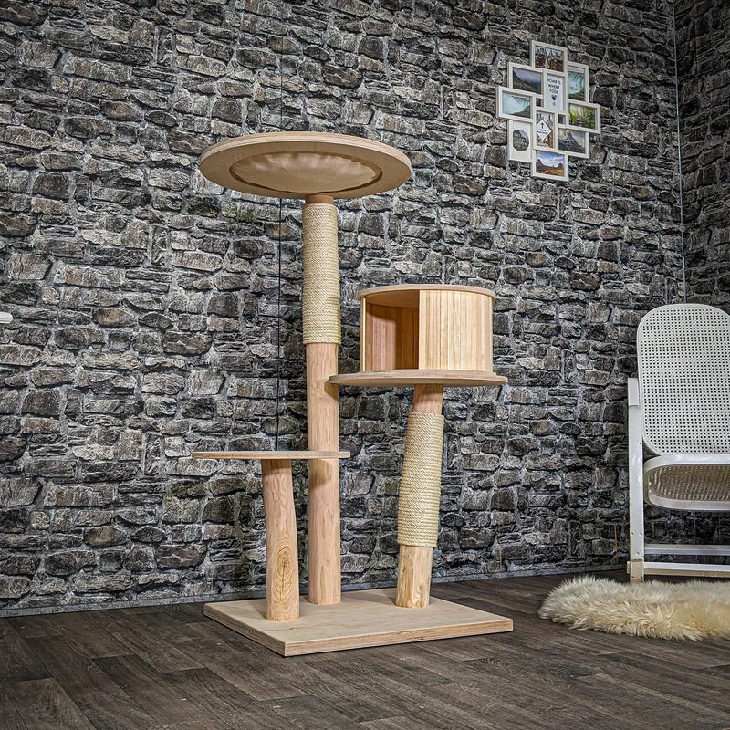 Naturkratzbaum C0001 Kratzbaum Natur Holz Design 123 cm hoch Katzenbaum