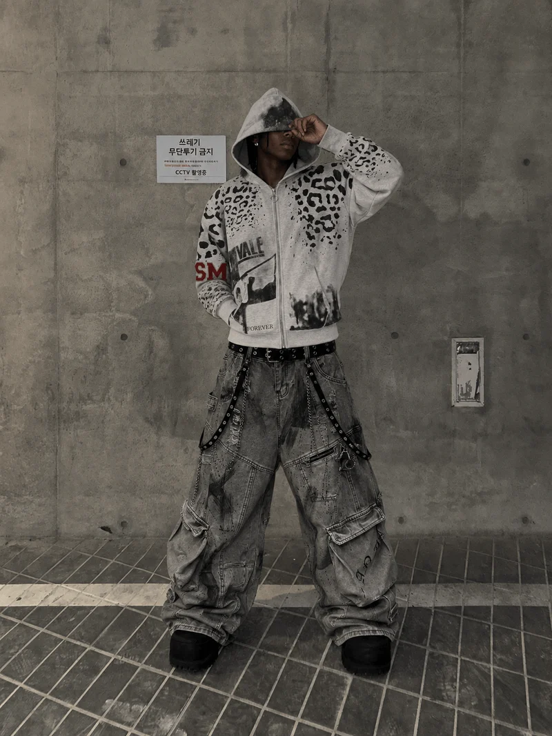 KIIKIO Vintage Leopard Graphic Zip Hoodie