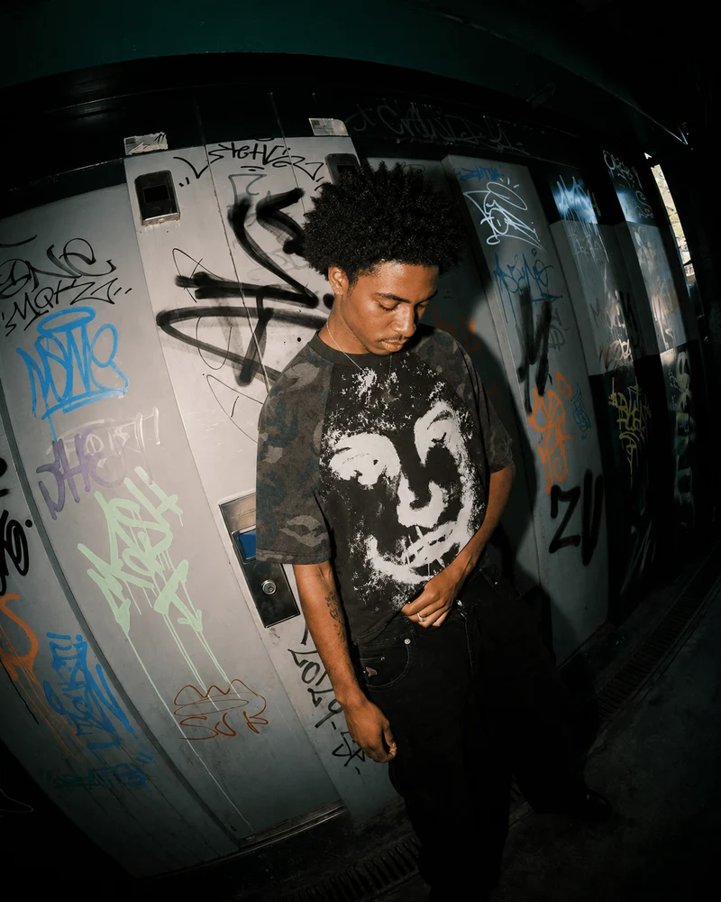 KIIKIO Retro Art-Print Camouflage T-Shirt