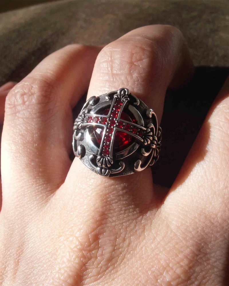 KIIKIO RED RUST Series | Gothic Cross Gem Ring