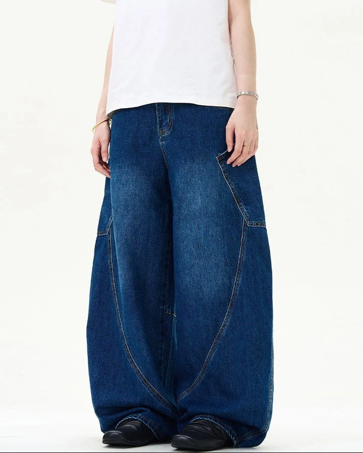 Large Pocket Curved Jeans