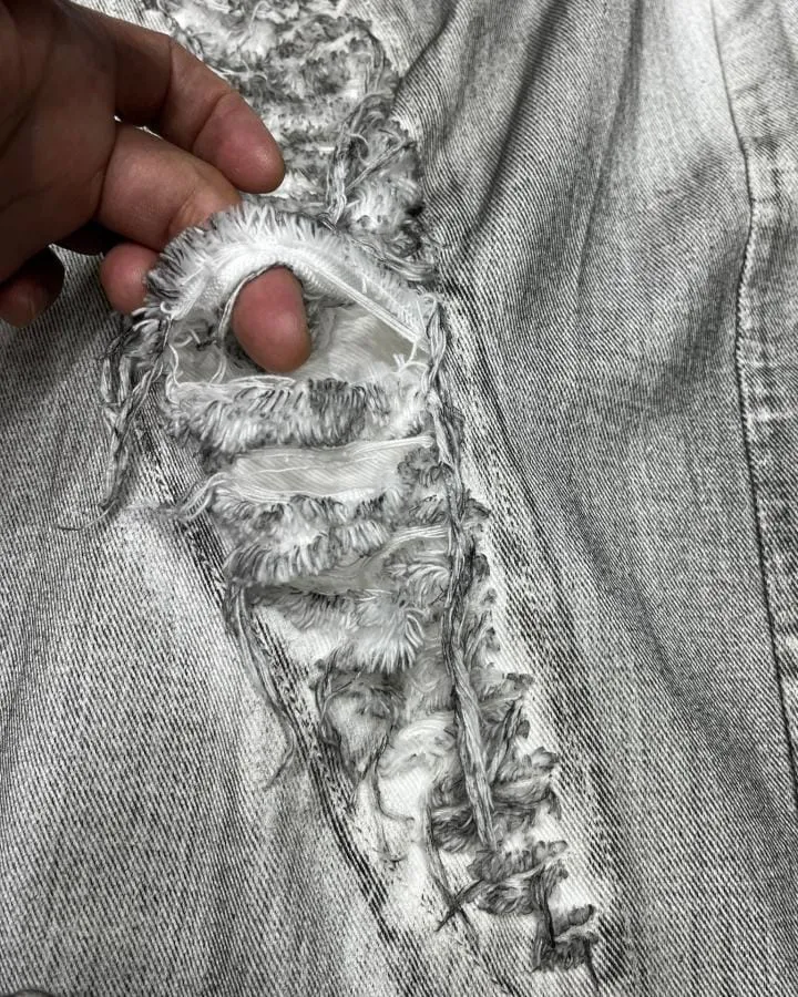 KIIKIO Wasteland Distressed Scimitar Jeans