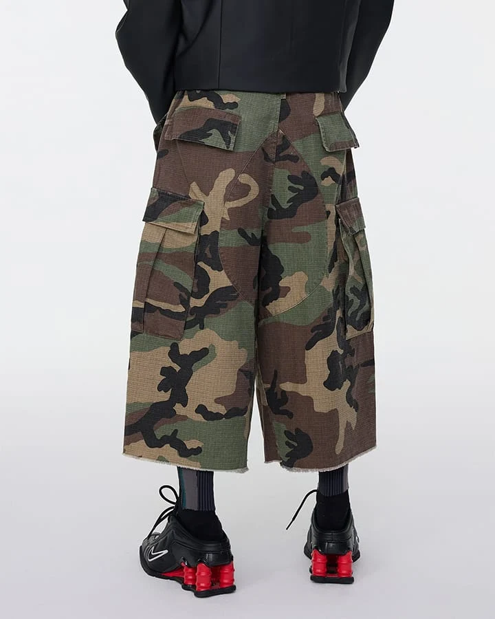 KIIKIO Utility Camo Cargo Pocket Wide Knee Shorts