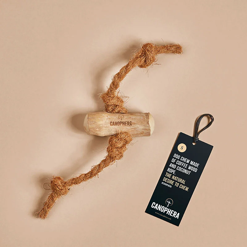 Hundekauspielzeug aus Kaffeeholz und Kokosseil