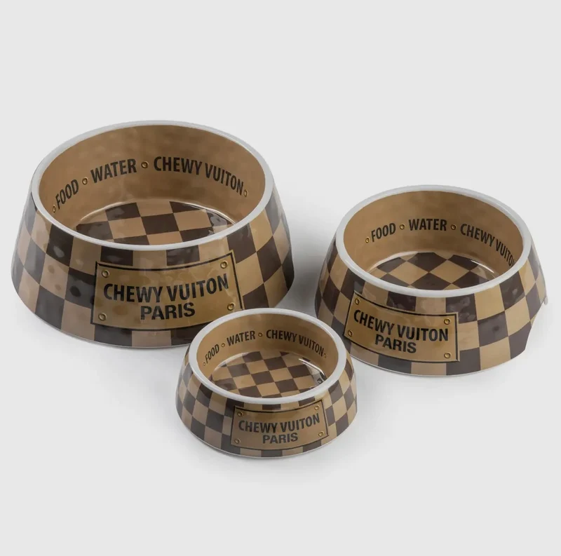 Chewy Vuiton Hundenapf checker