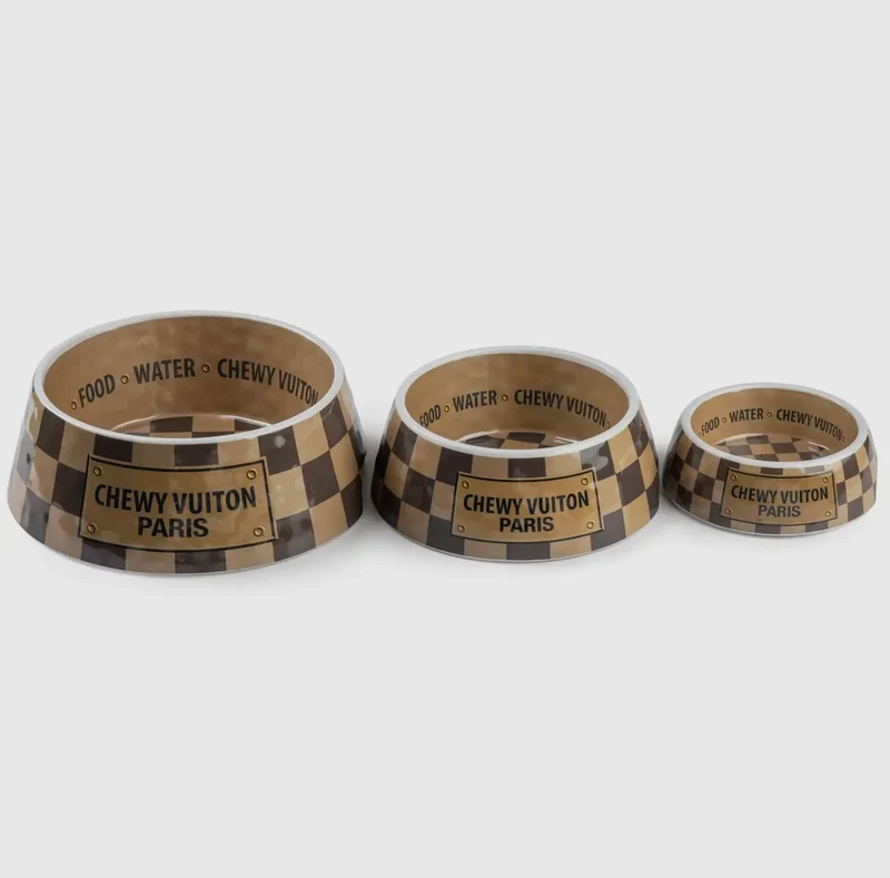 Chewy Vuiton Hundenapf checker