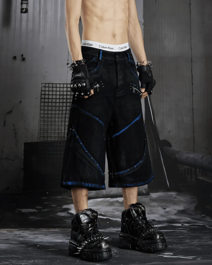 Dark American-Style Cut Studded Cropped Jeans