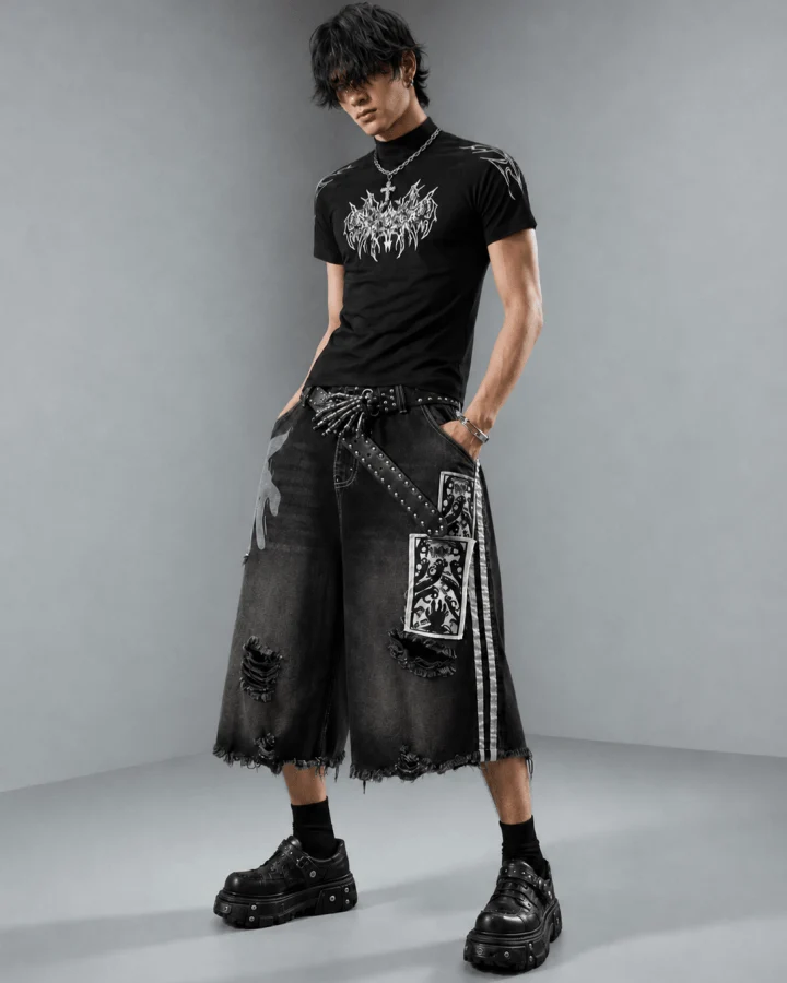 Distressed Gothic Graphic Denim Shorts（ Belt included )