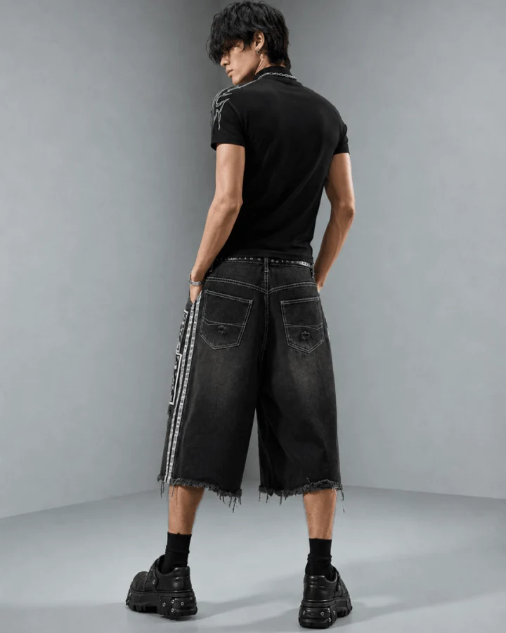 Distressed Gothic Graphic Denim Shorts（ Belt included )