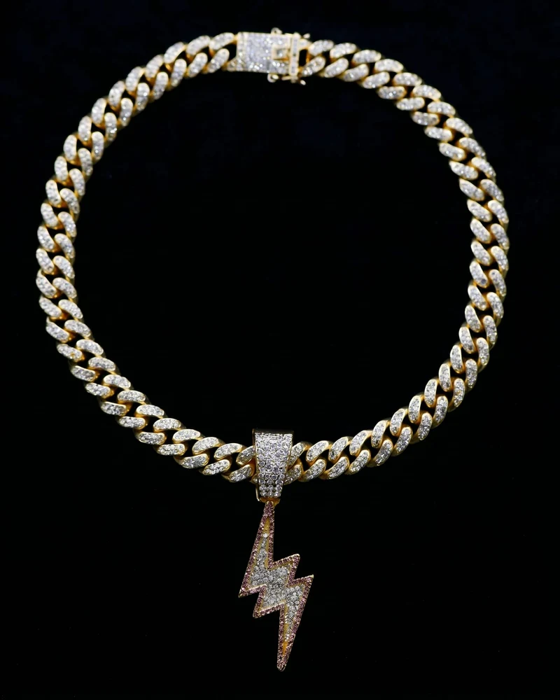 LIGHTNING Series | Pendant Cuban Chain Necklace