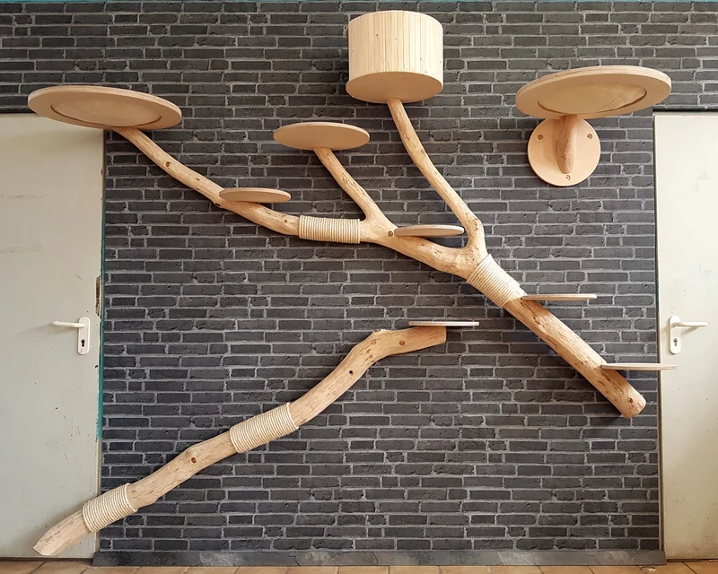 IXI- VERKAUFT -IXI Wandkratzbaum Naturkratzbaum 1047 Kratzbaum Natur Holz Design