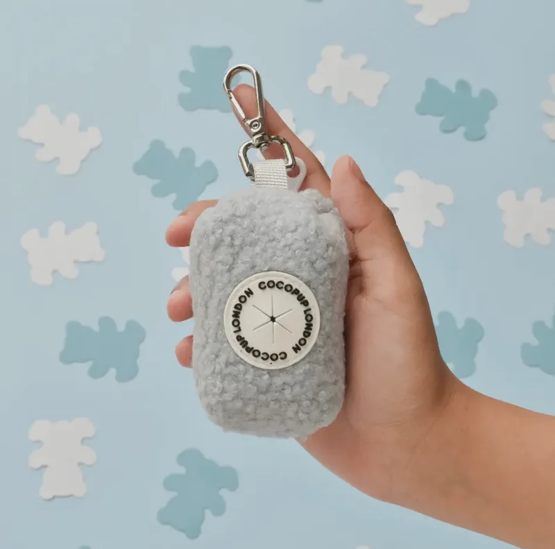 Kotbeutelhalter mit Teddystoff- Daydream