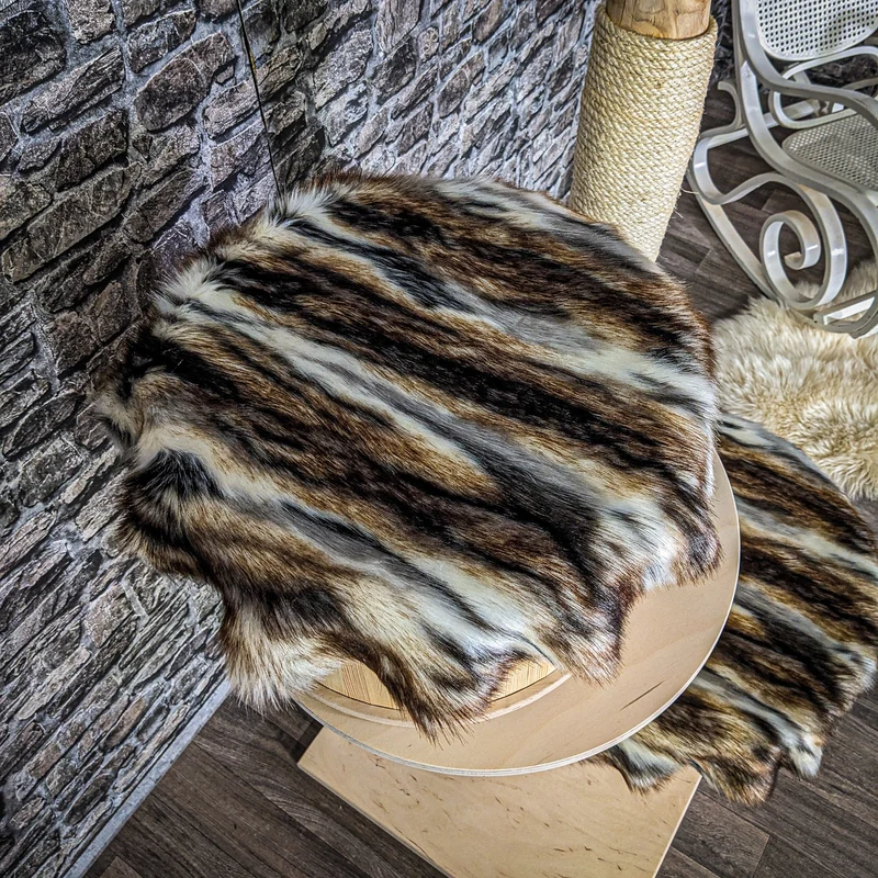 Naturkratzbaum C0042 Kratzbaum Natur Holz Design 157 cm hoch Katzenbaum