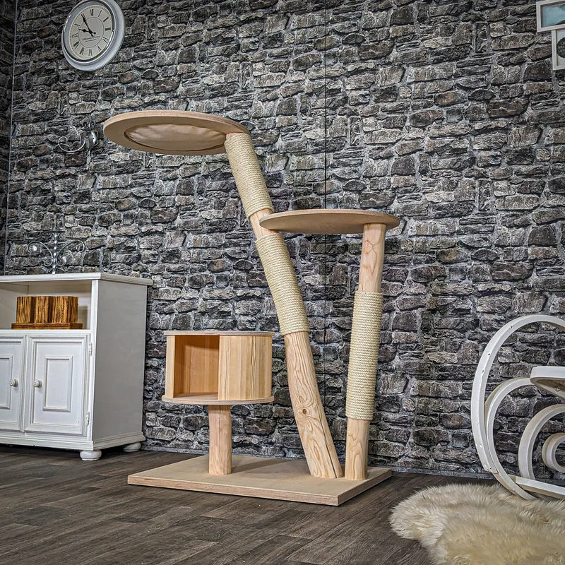 Naturkratzbaum C0010 Kratzbaum Natur Holz Design 134 cm hoch Katzenbaum
