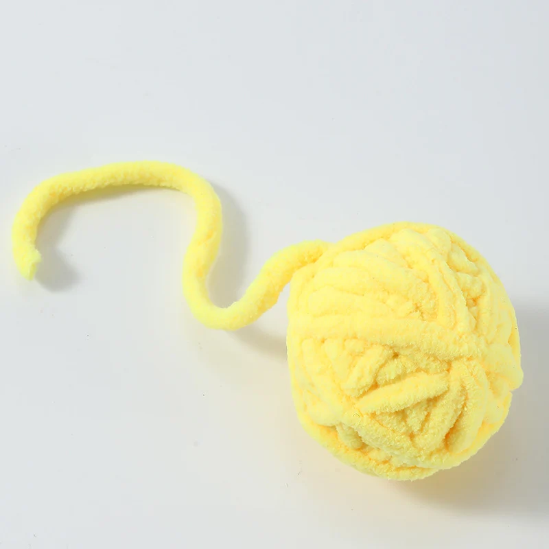 Katzenball Plüsch mit Glockenball PP-Material in mehreren Farben erhältlich, lichtecht und langlebig (1 Stück)