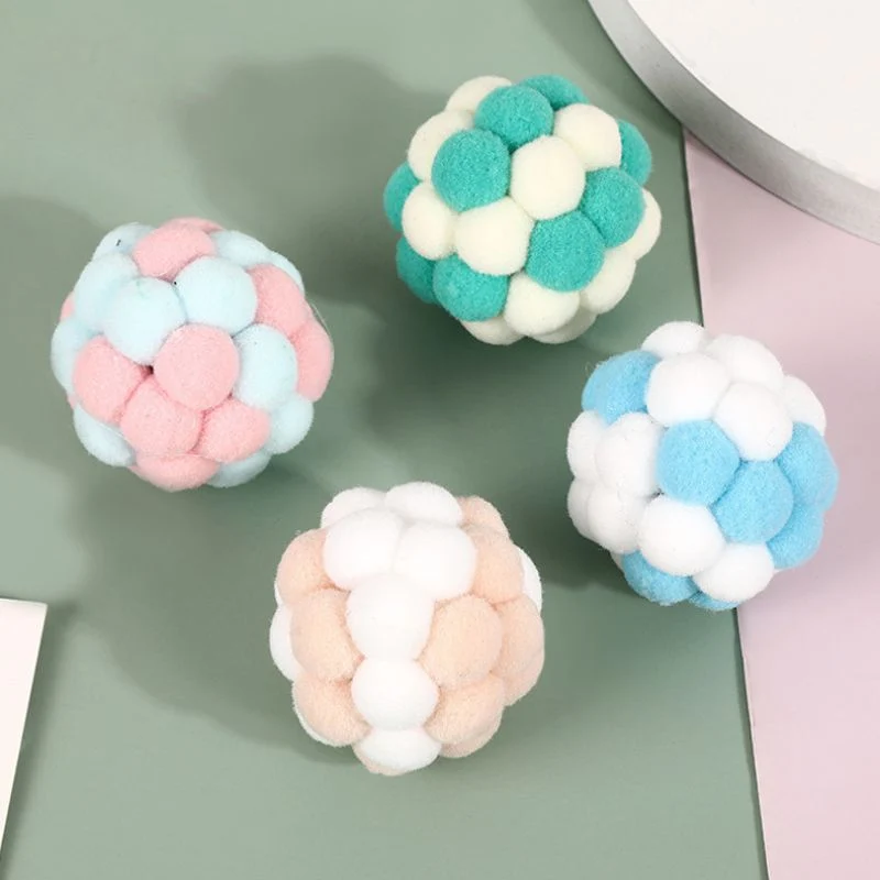 Spielzeug Katze, Plüschball mit Glocke, Elastisch, Aufmerksamkeitserregend und Süß, Farben Zufällig (2 Stücke)