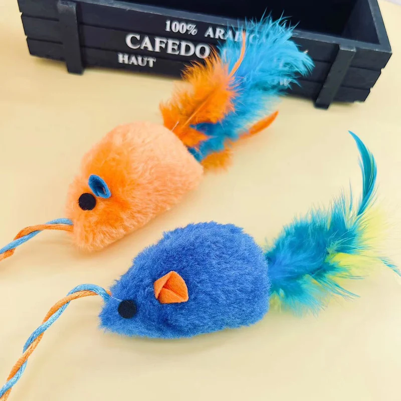 Katze Kuscheltier, Plüsch Maus mit Feder, Spielzeug für Katzen mit Hohlglockenkugel, zwei Farben: Orange & Blau