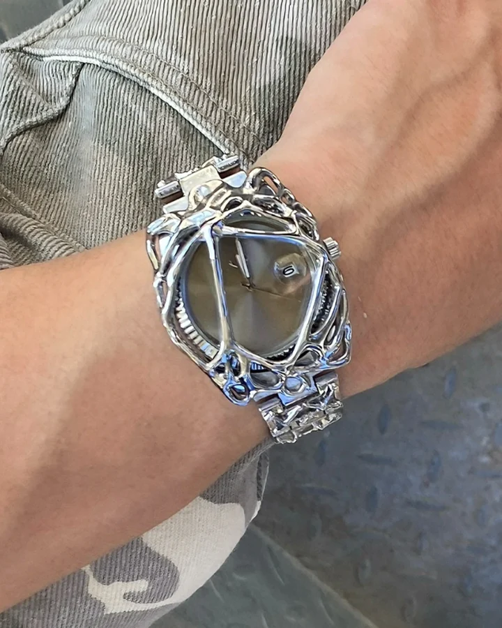 Y2K Abstract Metal Frame Watch