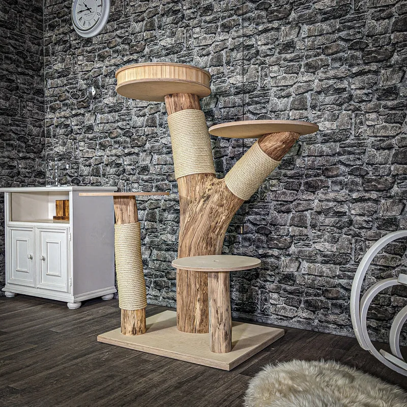 Naturkratzbaum 3035 Kratzbaum Natur Holz Design 136 cm hoch Katzenbaum