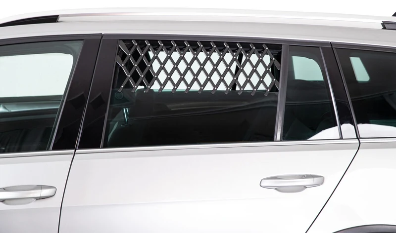 Autofenstergitter für mehr Frischluft im Auto